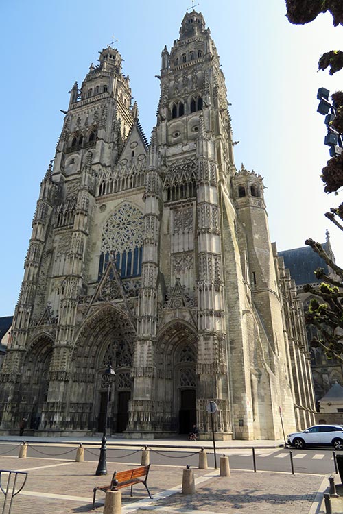 tours